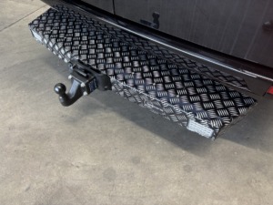 Treeplank met trekhaak